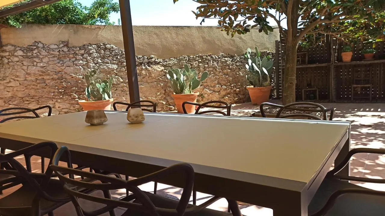 Villa Palmeras Sant Pere Pescador Holiday home